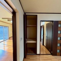 このお部屋にある収納がコチラです。