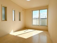 コチラは別アングルからの写真になります。