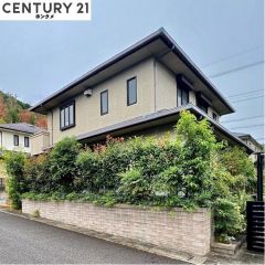 コチラは別アングルから見た外観写真です。