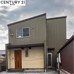 コチラは別アングルから見た外観写真です。