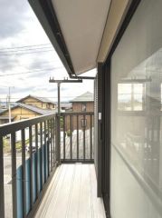コチラはこの部屋の外にあるベランダです。