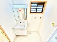 洗面台は新品交換されていて気持ちいい♪