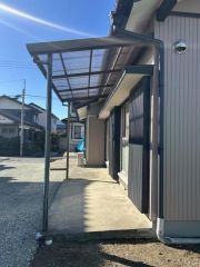 南庭には屋根付テラスが付いています。