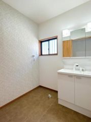 洗面台はシャンプードレッサー仕様です。