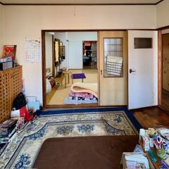 コチラは1階にある洋室の写真です。