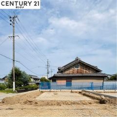 現在は更地の状態で10月頃完成予定です。