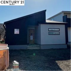 コチラは別アングルから見た外観写真です。