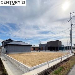 現在更地の段階で7月の完成予定です。