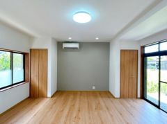 コチラは別アングルからの写真になります。