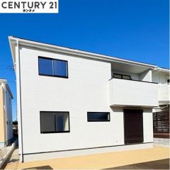 コチラは別アングルからの外観写真です。