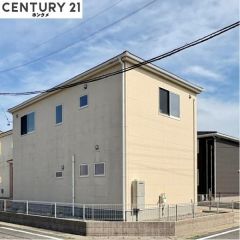 コチラは別アングルから見た外観写真です。