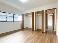 このお部屋の収納はこんな感じです。